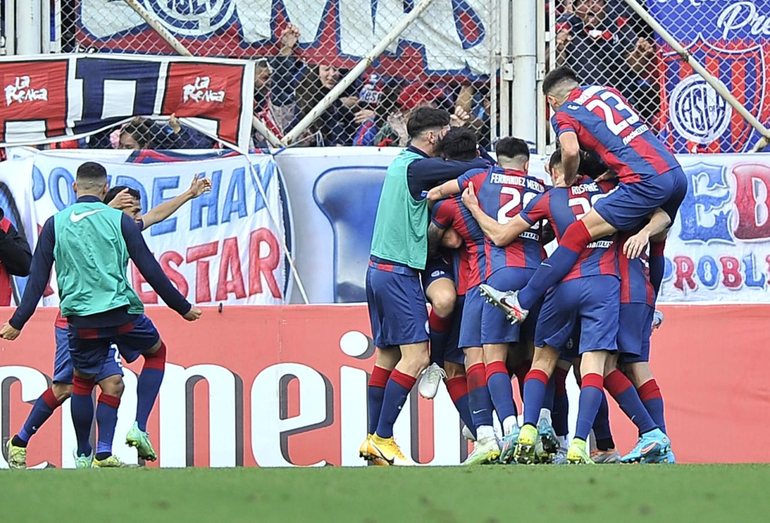 Mirá el resumen: Boca sufrió otro golpe ante San Lorenzo y arden los hinchas