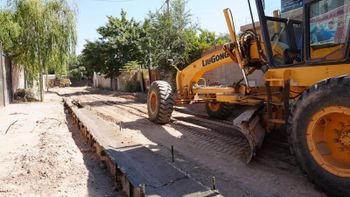 una espera de 20 anos: neuquen avanza con los servicios en la familia, con el 70% de la obra ejecutada una espera de 20 anos: neuquen avanza con los servicios en la familia, con el 70% de la obra ejecutada