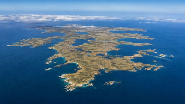 Estalló la polémica en las Islas Malvinas y los isleños piden un referéndum al gobierno británico