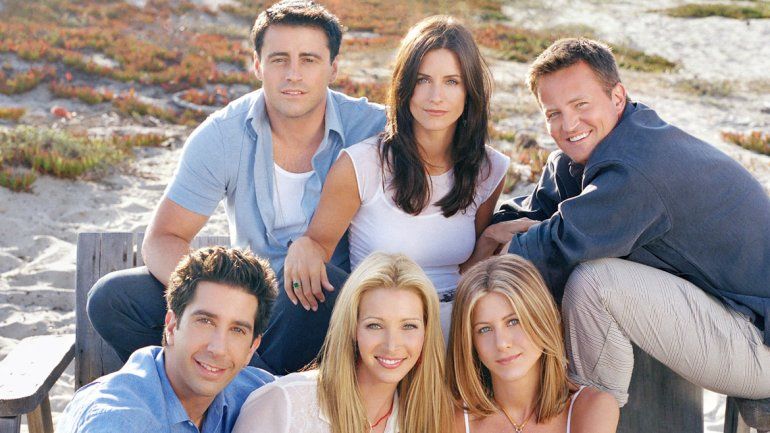 Y UN DÍA VOLVIÓ FRIENDS.