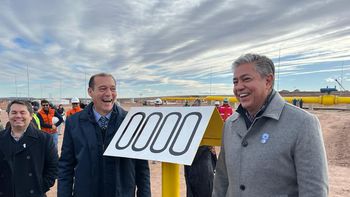 gutierrez y figueroa, juntos desde el km 0 del gasoducto nestor kirchner gutierrez y figueroa, juntos desde el km 0 del gasoducto nestor kirchner