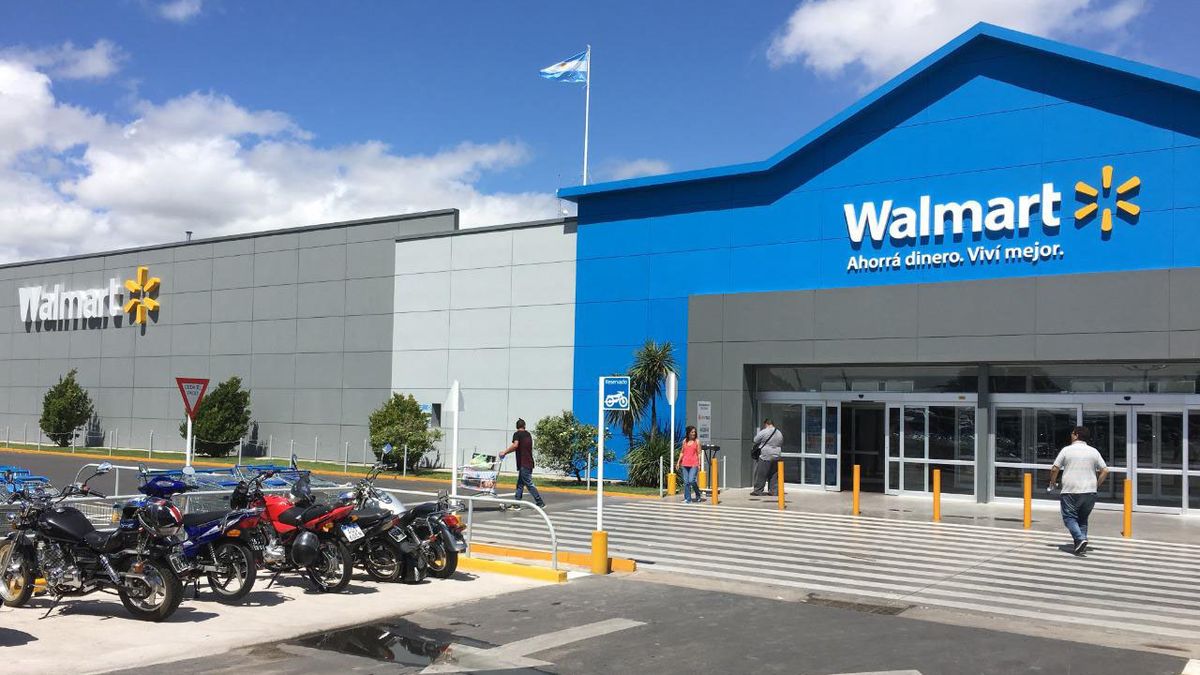 El Grupo de Narváez le ganó a Coto y compró Walmart Argentina