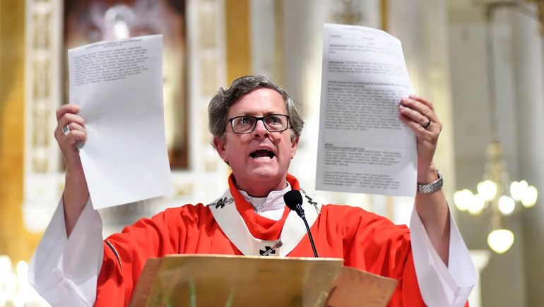 Duro mensaje del arzobispo de Buenos Aires a los senadores tras aumentarse el sueldo