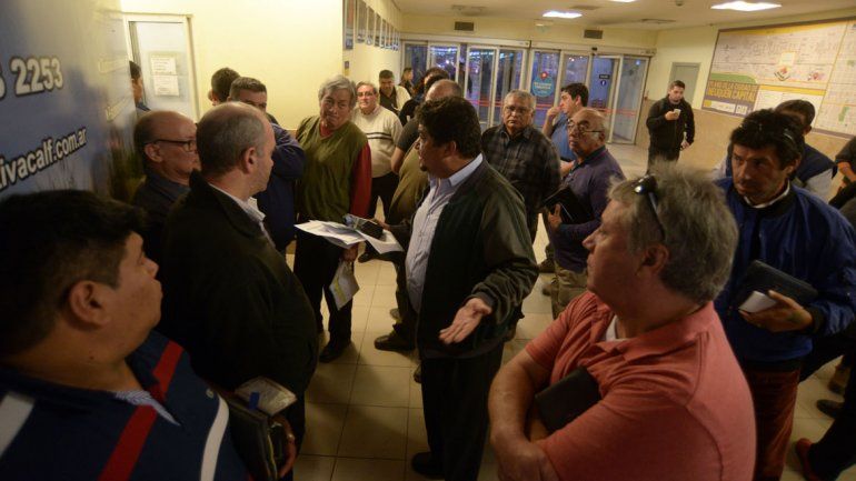 Enojo de taxistas por demoras para tramitar la suba de la tarifa