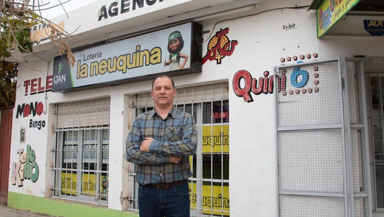 Un afortunado ganó más de 151 millones al acertar cuatro pozos de la lotería con una sola jugada.