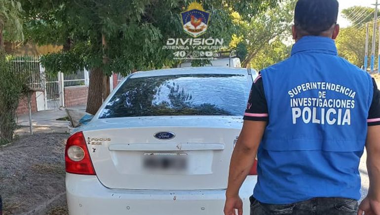 Encontraron en Roca un auto robado en Neuquén