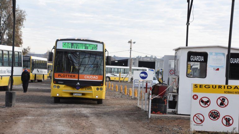 La Justica ordenó que Autobuses Neuquén traslade su base