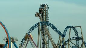 Ocho personas quedaron atrapadas durante horas en una montaña rusa a 30 metros de altura en Texas | LM Neuquen Ocho personas quedaron atrapadas durante horas en una montaña rusa a 30 metros de altura en Texas