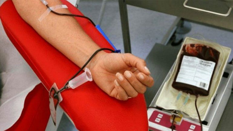 Crece la demanda de transfusiones, pero las donaciones de sangre escasean