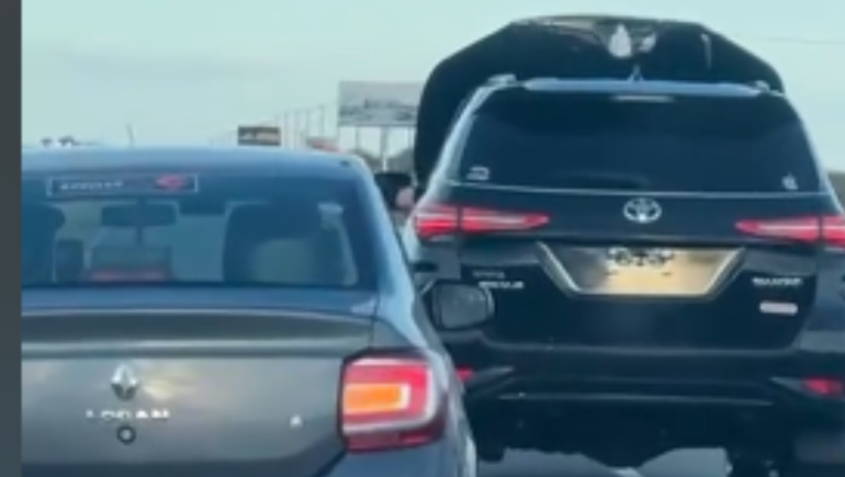 Una camioneta se puso en fuga tras chocar el vehículo petrolero en la ruta 51