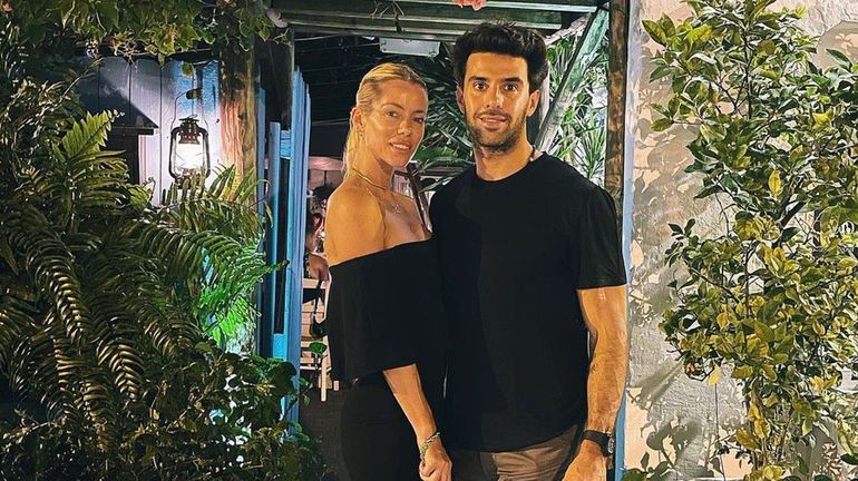 Nicole Neumann reveló que sus hijas le piden que tenga un hijo con Manuel Urcera. 