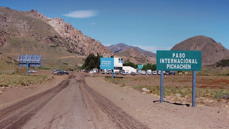 El paso Pichachén conecta Chile con la localidad de El Cholar.