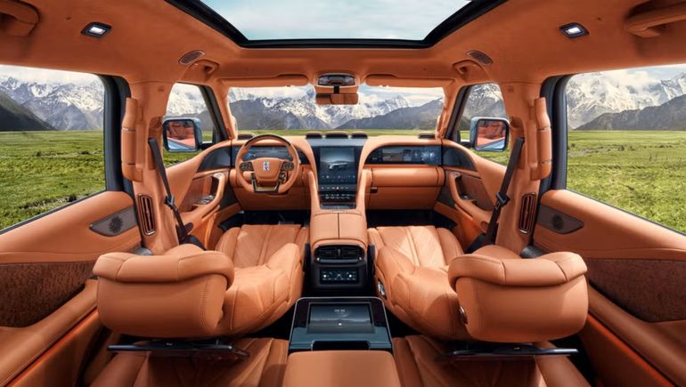 El espacioso interior del Yangwang U8. El espacioso interior del Yangwang U8.