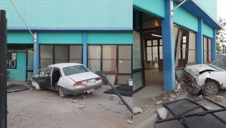 Borrachos chocaron y destruyeron parte del anexo del CPEM 40