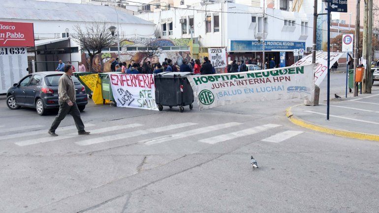 Piden que el Castro Rendón incorpore personal de terapia