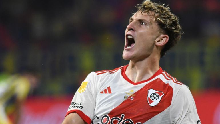 Facundo Colidio anotó el primero de los dos goles de River.