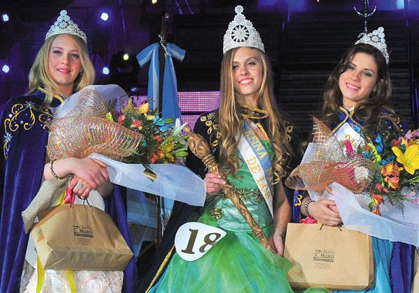 La mendocina Carla Romanini, nueva reina nacional de los estudiantes