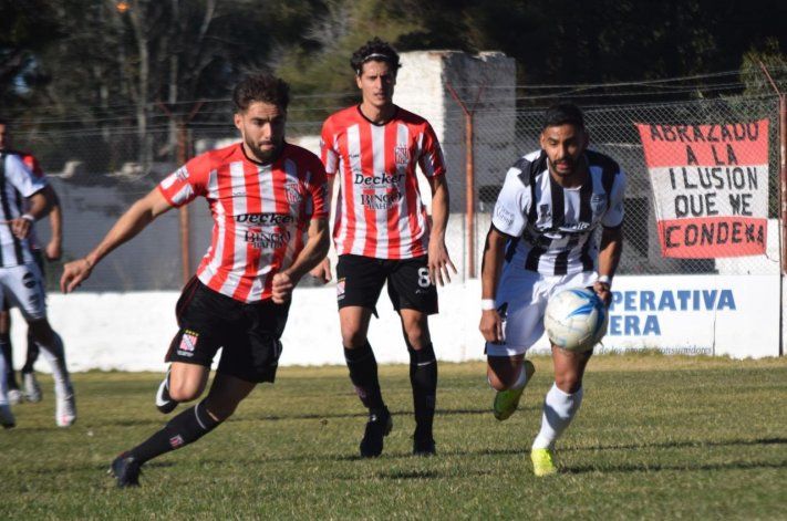 Matías Carrera tuvo una chance clara cerca del final.