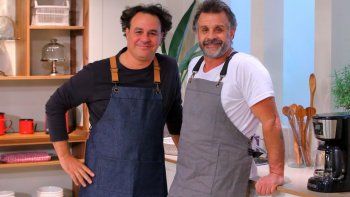 el escrache a dos famosos hermanos cocineros por una deuda el escrache a dos famosos hermanos cocineros por una deuda