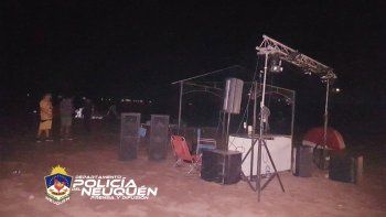 impidieron una fiesta clandestina en el lago los barreales impidieron una fiesta clandestina en el lago los barreales