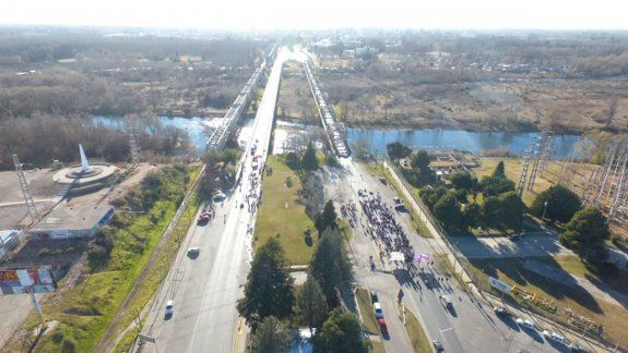 Comenzó el corte en los puentes: mirá el mapa con los piquetes 