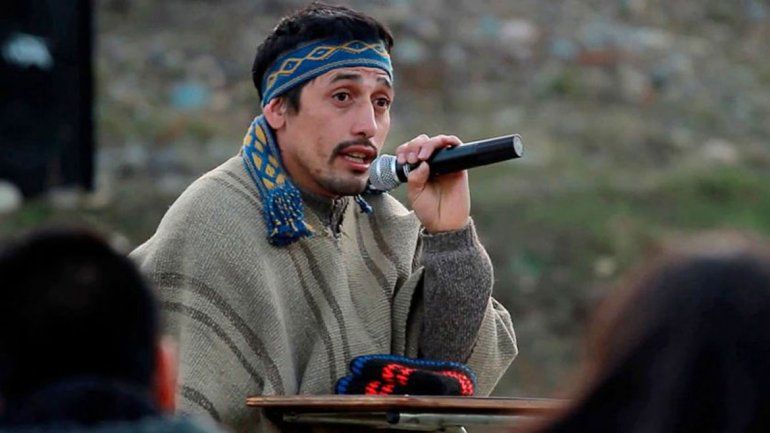 El gobernador de Chubut prometió dejarlo celebrar el rito mapuche.