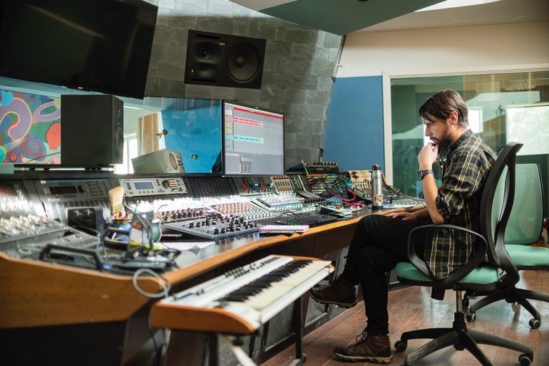 Matías Medus compuso la música de Cicatrices, el corto sobre Favaloro que fue presentado en el Centro Cultural Kirchner. Matías Medus compuso la música de Cicatrices, el corto sobre Favaloro que fue presentado en el Centro Cultural Kirchner.