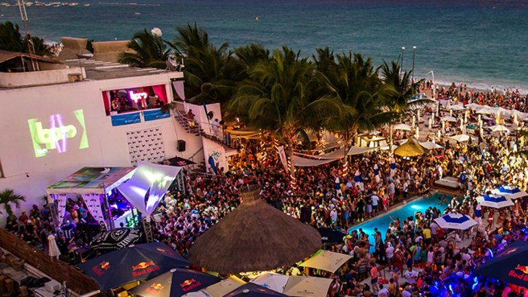 Al menos cinco muertos por un tiroteo en un boliche de Playa del Carmen