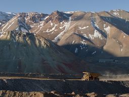 Argentina importa cada año unas 220 toneladas del mineral para sostener el funcionamiento de sus tres centrales nucleares. Argentina importa cada año unas 220 toneladas del mineral para sostener el funcionamiento de sus tres centrales nucleares.