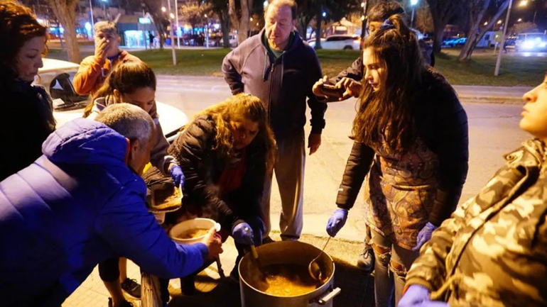 Los interesados en ayudar puede comunicarse con las redes sociales de Red Solidaria.