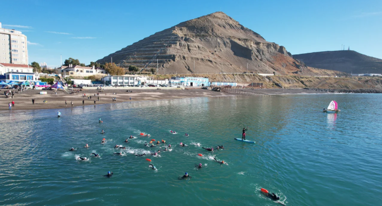 El Concejo Deliberante de Comodoro Rivadavia trata esta semana una ordenanza para crear en la costanera una bajada para embarcaciones de prestadores turísticos dedicados a excursiones náuticas. El Concejo Deliberante de Comodoro Rivadavia trata esta semana una ordenanza para crear en la costanera una bajada para embarcaciones de prestadores turísticos dedicados a excursiones náuticas.
