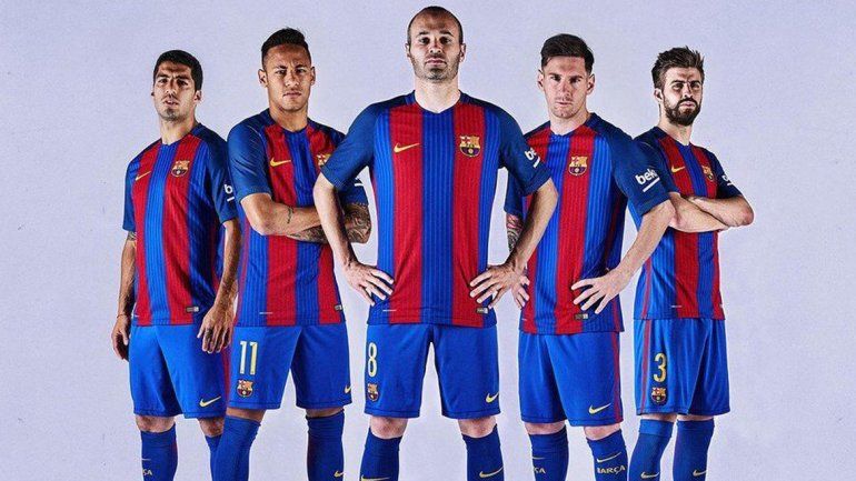 El Barcelona presentó oficialmente su nueva camiseta