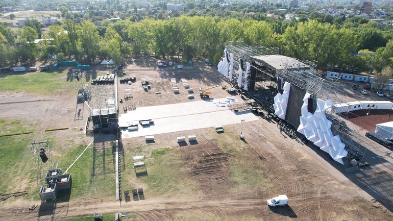 En 11 fotos y desde el drone de LMN, así se prepara el predio de la Fiesta de la Confluencia
