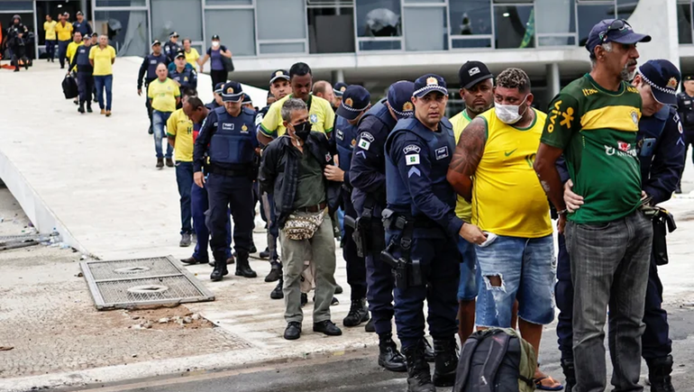 45 detenidos por los incidentes en Brasil fueron candidatos