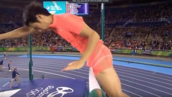 Garrocha olímpica: a un atleta japonés su pene le frustró el sueño de pasar a la final
