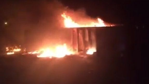 El Municipio denunció el incendio de contenedores de basura 