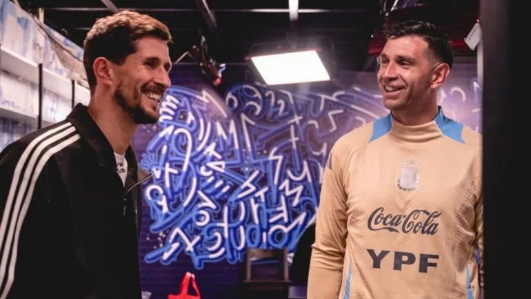 El Dibu Martínez y Rodrigo Rey El Dibu Martínez y Rodrigo Rey