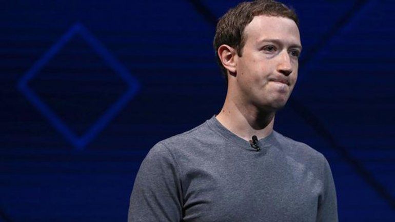 Grupo accionista de Facebook pide que Zuckerberg se vaya