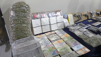 tras tres meses de investigacion desbaratan una banda narco que operaba en neuquen