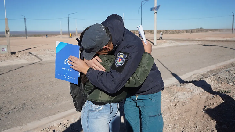 Un terreno propio: las historias detrás del nuevo barrio de Neuquén