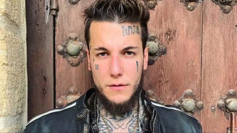 El retoque de Alex Caniggia con el que luce una década más joven