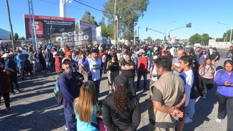 Si bien se trata de una protesta al Gobierno nacional, también incorporaron reclamos al Ejecutivo provincial.