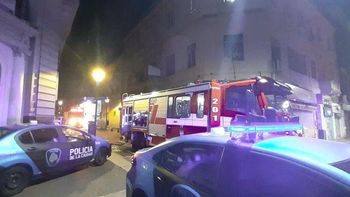 Una mujer murió tras el incendio de un hotel a metros del Obelisco