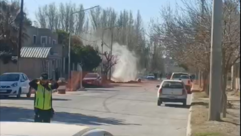 Momentos de tensión se viven en la calle Gatica