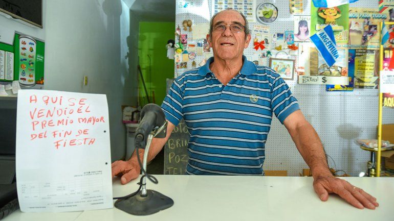 Sorteo de Fin de Fiestas: agenciero que vendió el billete ganador espera que lo inviten al asado