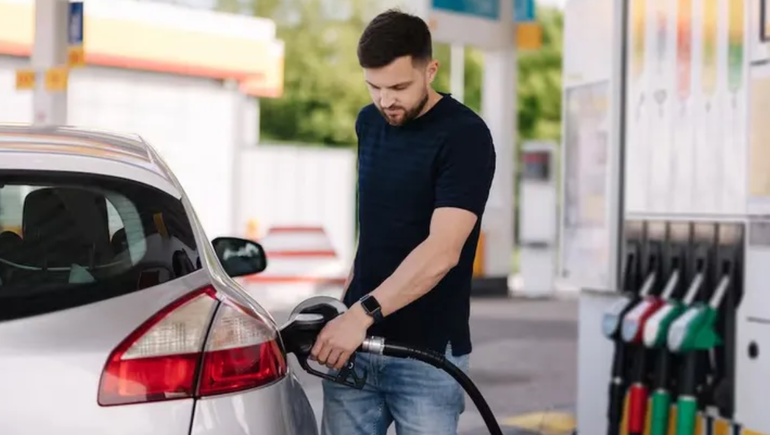 El autodespacho de combustibles suma estaciones de servicio en dos ciudades clave de la Patagonia (foto ilustrativa)