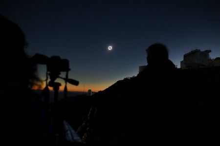 Imagen del eclipse total de sol observado desde la región de Coquimbo en el norte de Chile,  2 de julio  2019. REUTERS/Rodrigo Garrido