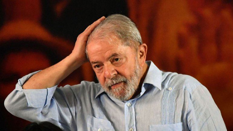 Desde la cárcel: Lula analiza su futuro, tras el fallo que prohíbe su candidatura
