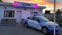 Caleta Olivia: un hombre persiguió e intentó besar a un adolescente que volvía de la escuela. Caleta Olivia: un hombre persiguió e intentó besar a un adolescente que volvía de la escuela.