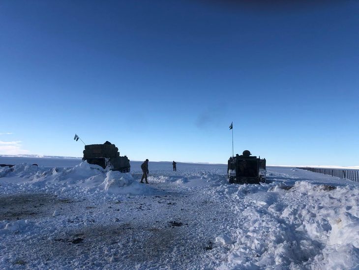 Se coordinan las salidas de los tanques del ejército, las máquinas viales, y hay un puesto de vialidad y una comisaría. Foto: gentileza Se coordinan las salidas de los tanques del ejército, las máquinas viales, y hay un puesto de vialidad y una comisaría. Foto: gentileza